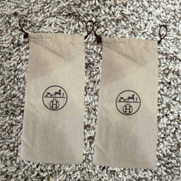 Hermes Handbags - 2 Hermes dust bags